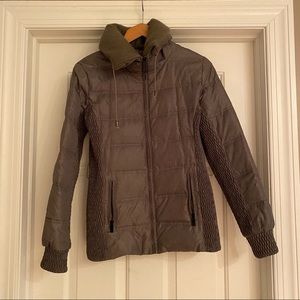 Blanc Nior down jacket Size Small green/gray color